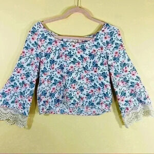 Hollister Peasant Boho Floral Scoop Neck Bell Sleeve Lace Cropped Top Size XS